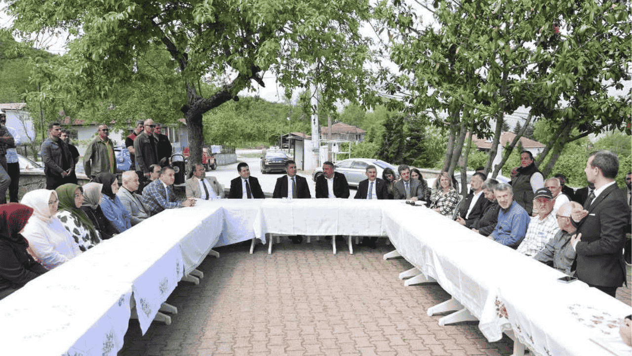 DÜZCE VALİSİ SELÇUK ASLAN’DAN GÖLYAKA KÖYLERİNE YAKIN TEMAS