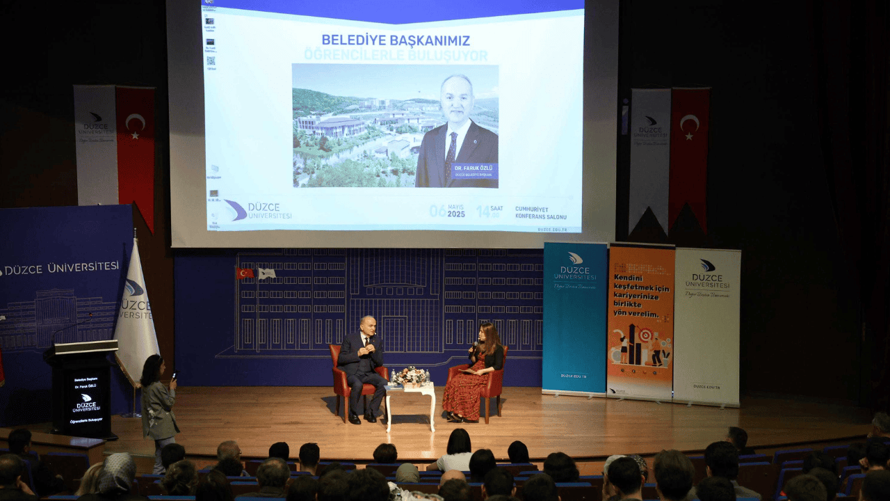 DÜZCE BELEDİYE BAŞKANI DR. FARUK ÖZLÜ, DÜZCE ÜNİVERSİTESİ ÖĞRENCİLERİYLE BULUŞTU