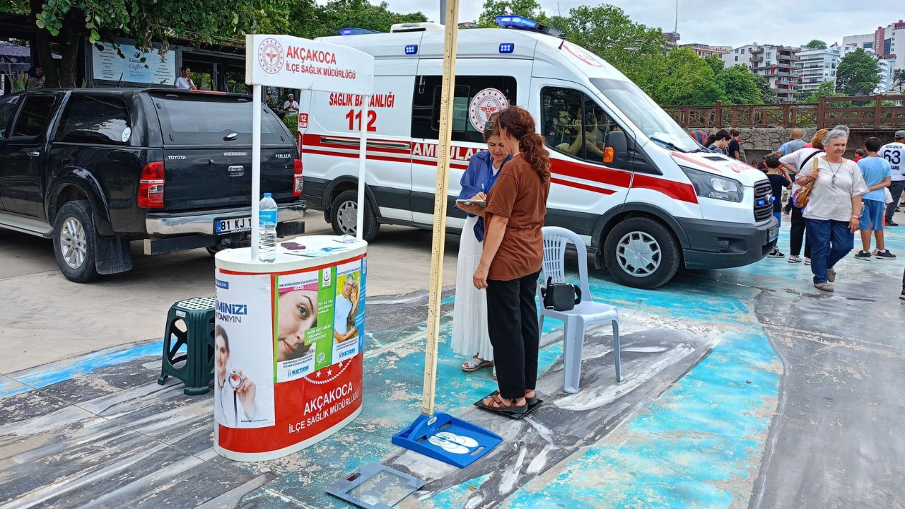Akçakoca'da Kabotaj Bayramı Etkinliğinde Sağlık Taraması