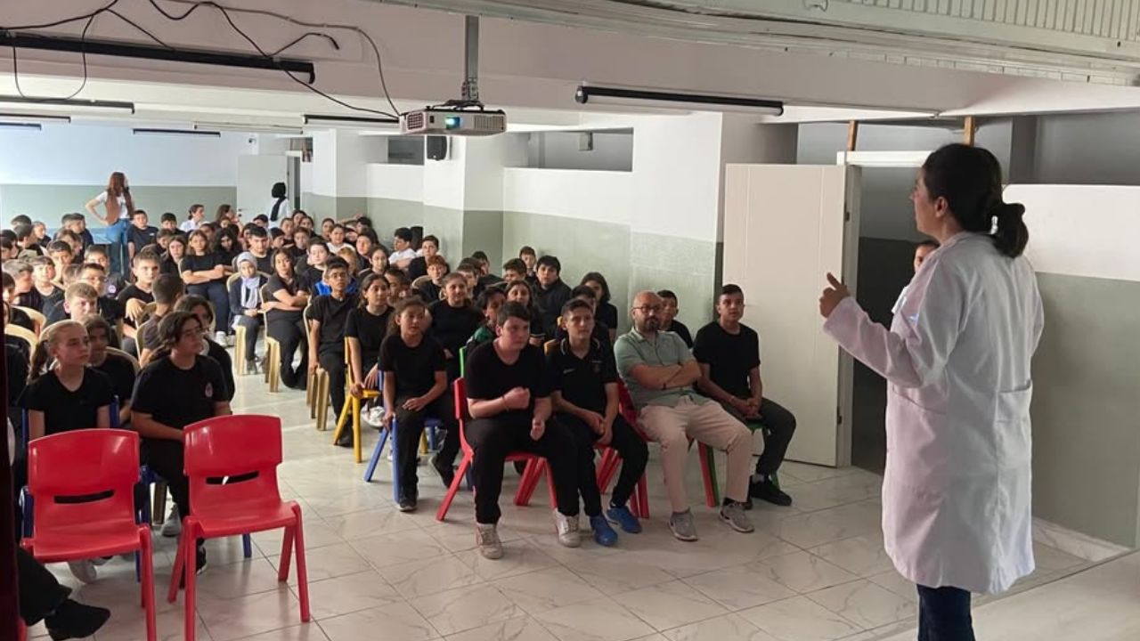 AKÇAKOCA'DA ÖĞRENCİLERE KENE VE BULAŞICI HASTALIKLAR HAKKINDA FARKINDALIK EĞİTİMİ VERİLDİ