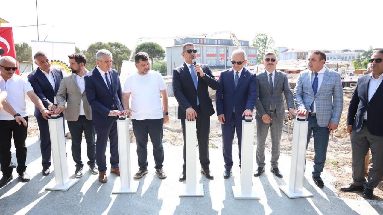 AKÇAKOCA'DA PİRİ REİS MESLEKİ TEKNİK ANADOLU LİSESİ'NİN TEMELİ ATILDI
