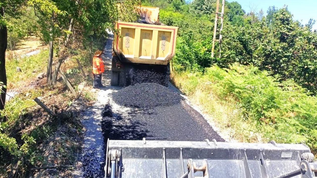 Aktarla Köyü Yollarında Asfalt Yama Çalışması Tamamlandı