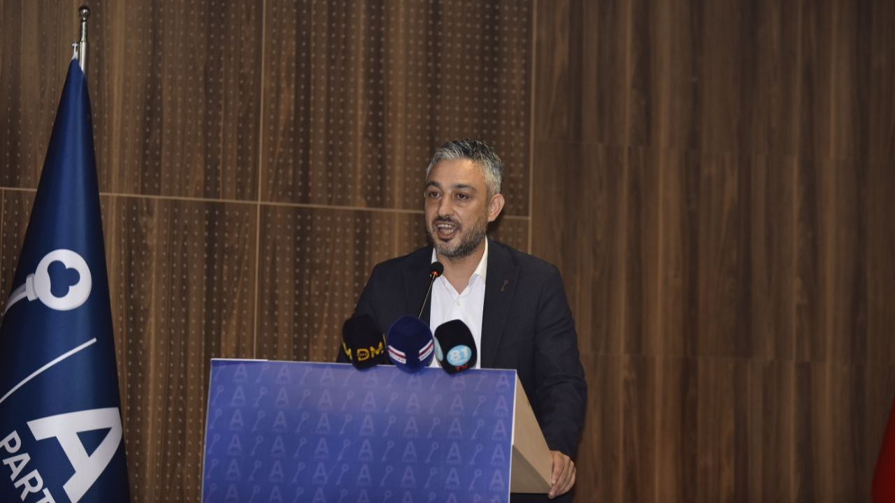 Anahtar Parti Düzce Merkez İlçe Başkanı Muhammed Doğan Kaya ''Memleketin Anahtarı Artık Düzcelilerde''