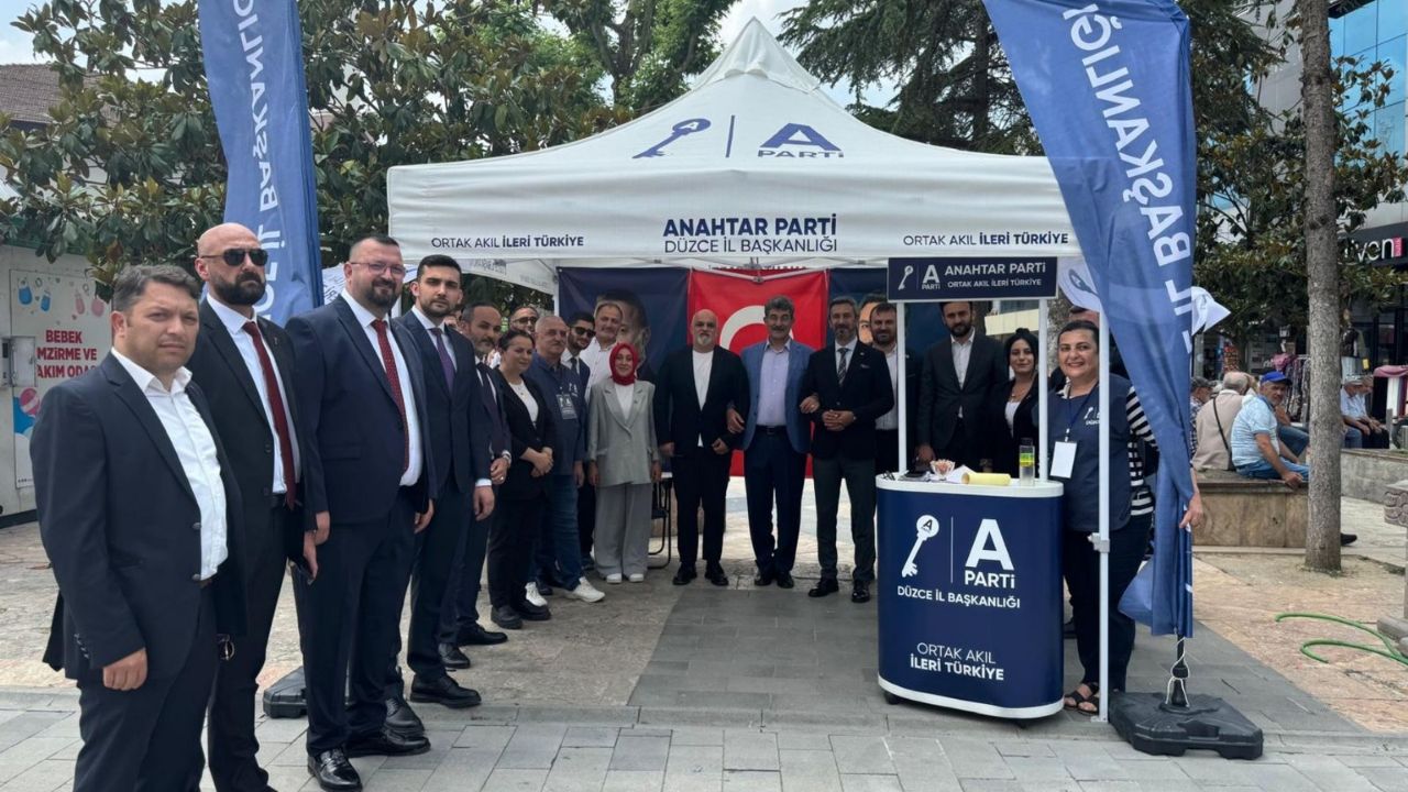 ANAHTAR PARTİ GENEL BAŞKAN YARDIMCISI AYHAN EREL DÜZCE'DE TEMASLARDA BULUNDU ''DÜZCE'DE UMUT BÜYÜYOR''