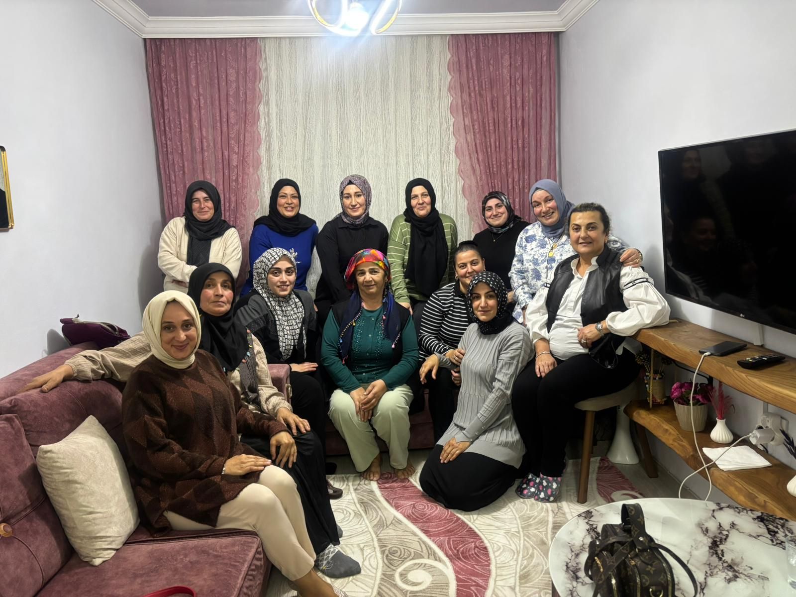 Anahtar Parti Merkez İlçe Başkanlığı, Ev Ziyaretlerine Devam Ediyor