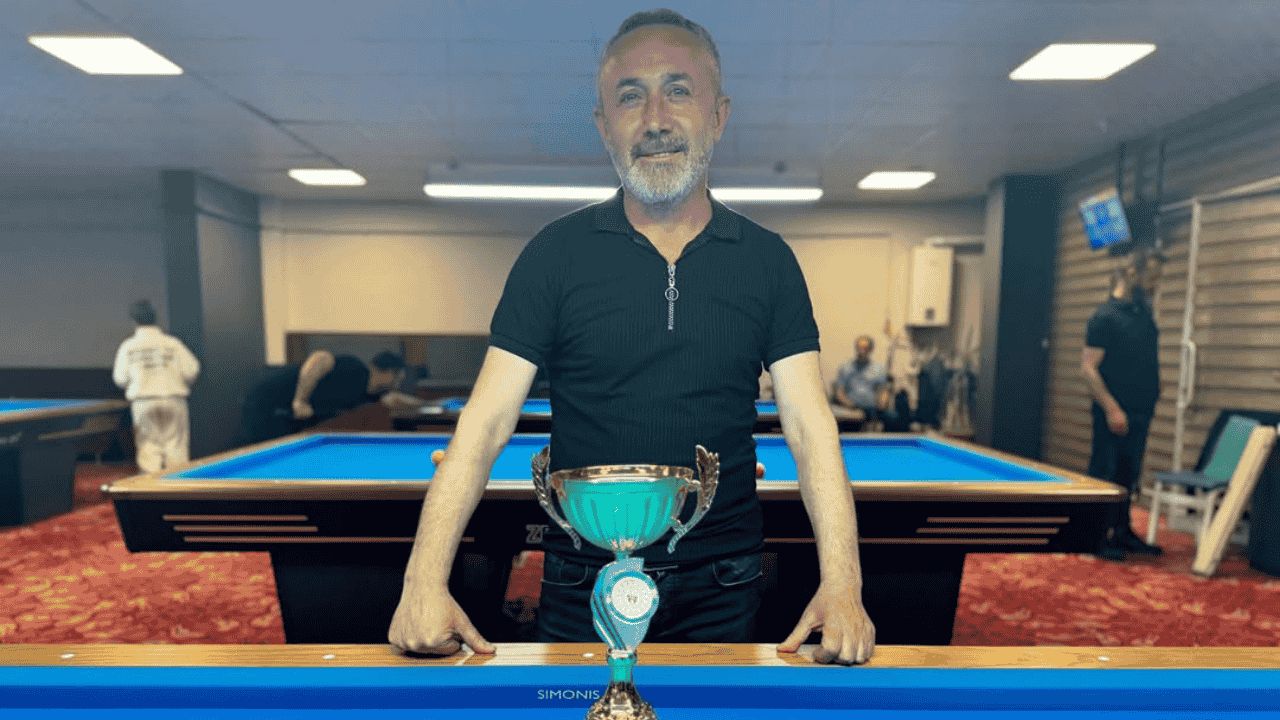 BİLARDO TURNUVASINDA ŞAMPİYON MUZAFFER KAHRAMAN OLDU
