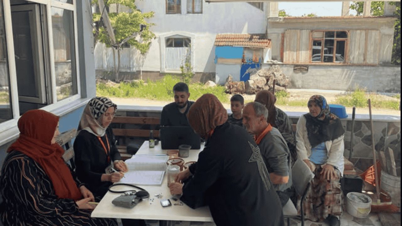 ÇİLİMLİ'DE SAĞLIK İÇİN BİR ADIM ''İDEAL KİLONU ÖĞREN, SAĞLIKLI YAŞA''