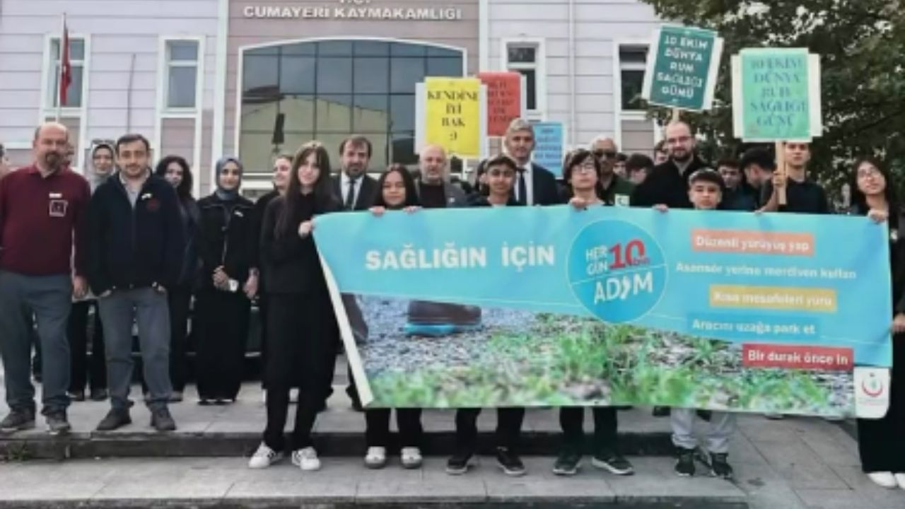 Cumayeri'nde Dünya Ruh Sağlığı Günü Yürüyüşü Gerçekleştirildi