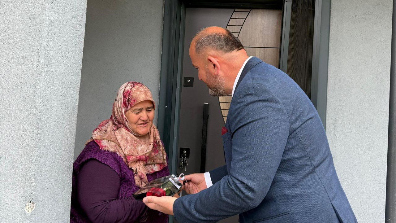 DEDELER MAHALLESİ'NDEN ANNELER GÜNÜ'NE ÖZEL ANLAMLI ZİYARET
