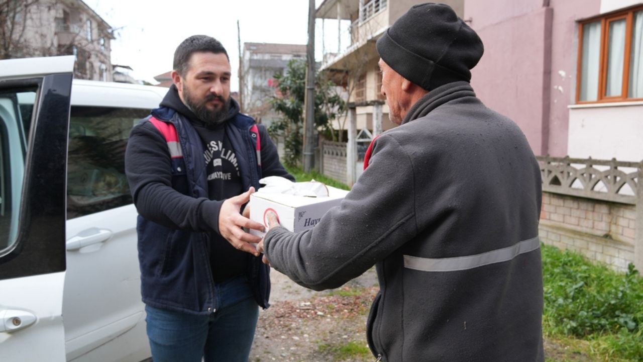 Düzce Belediyesi 2025'te Binlerce İhtiyaç Sahibine Destek Oldu