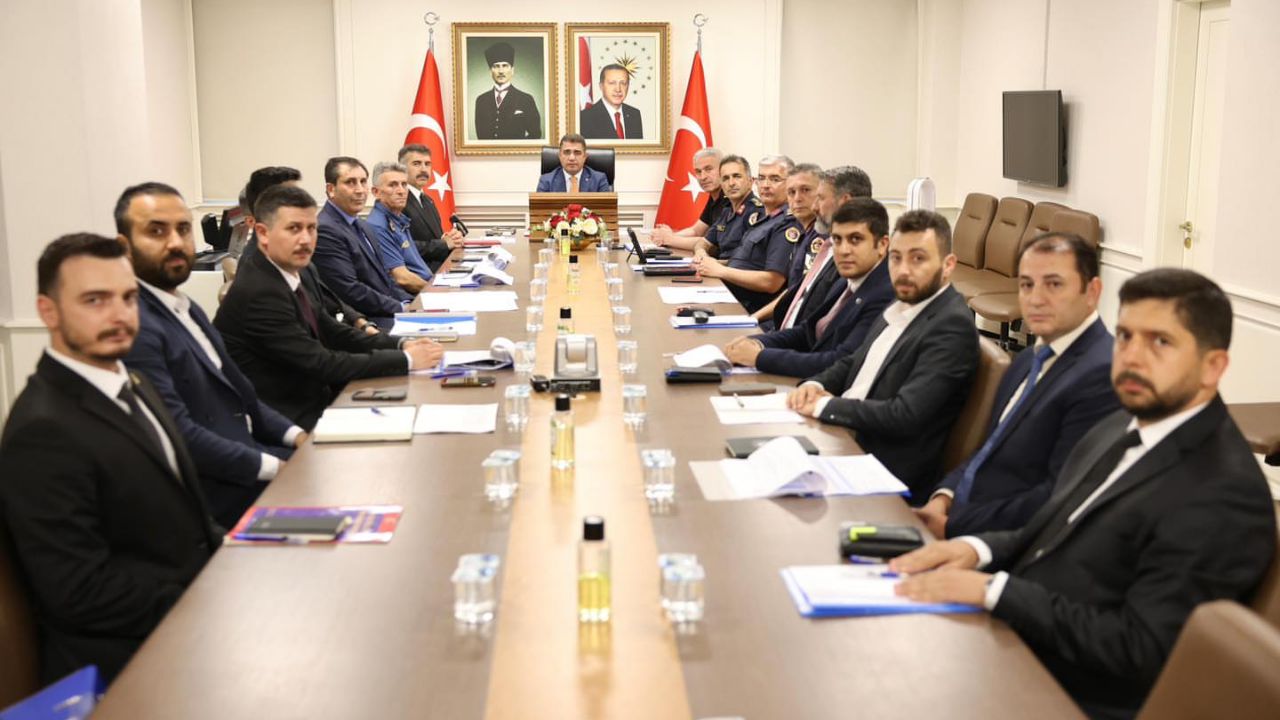 Düzce'de Asayiş ve Güvenlik Toplantısı Yapıldı