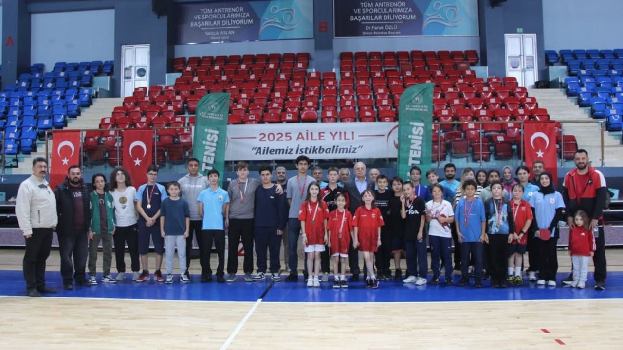 Düzce'de Cumhuriyet Coşkusu Masa Tenisi Turnuvası ile Taçlandı