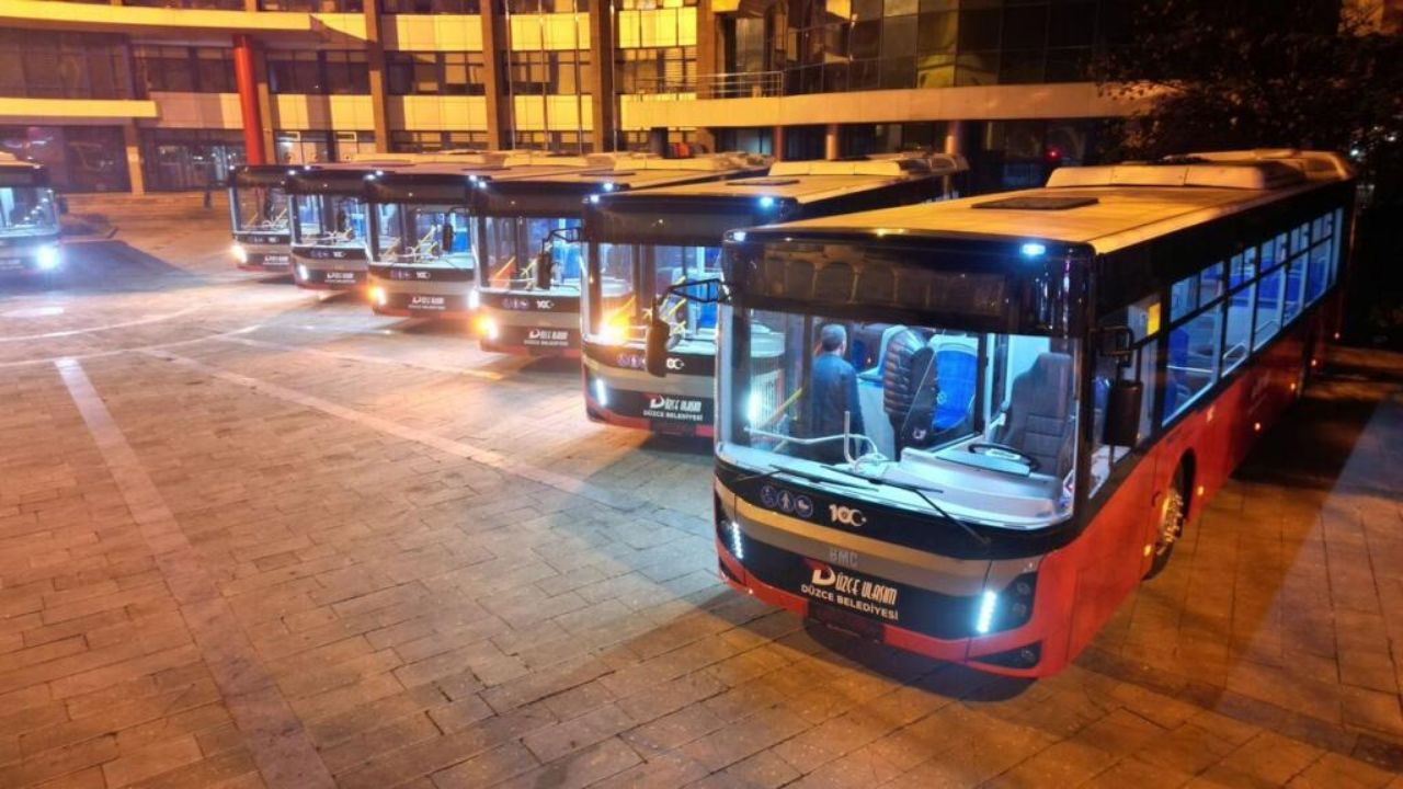 Düzce'de Minibüs Ücretlerindeki Artış Vatandaşları Zorluyor