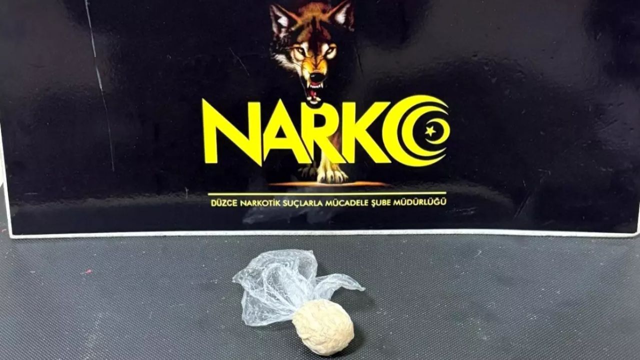 Düzce'de Uyuşturucu Operasyonu; 2 Kilo 600 Gram Hammadde Ele Geçirildi