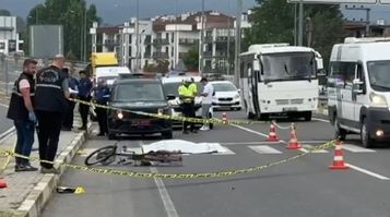 Düzce'de Yaya Geçidinde Feci Kaza ; Bisikletli Vatandaş Hayatını Kaybetti