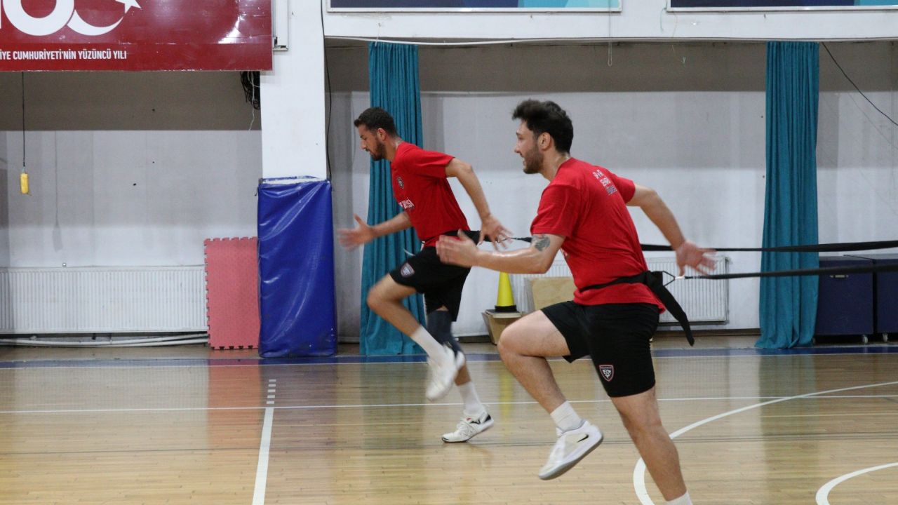 Düzce'nin Filedeki Gururu 1. Lig Hazırlıkları Başladı