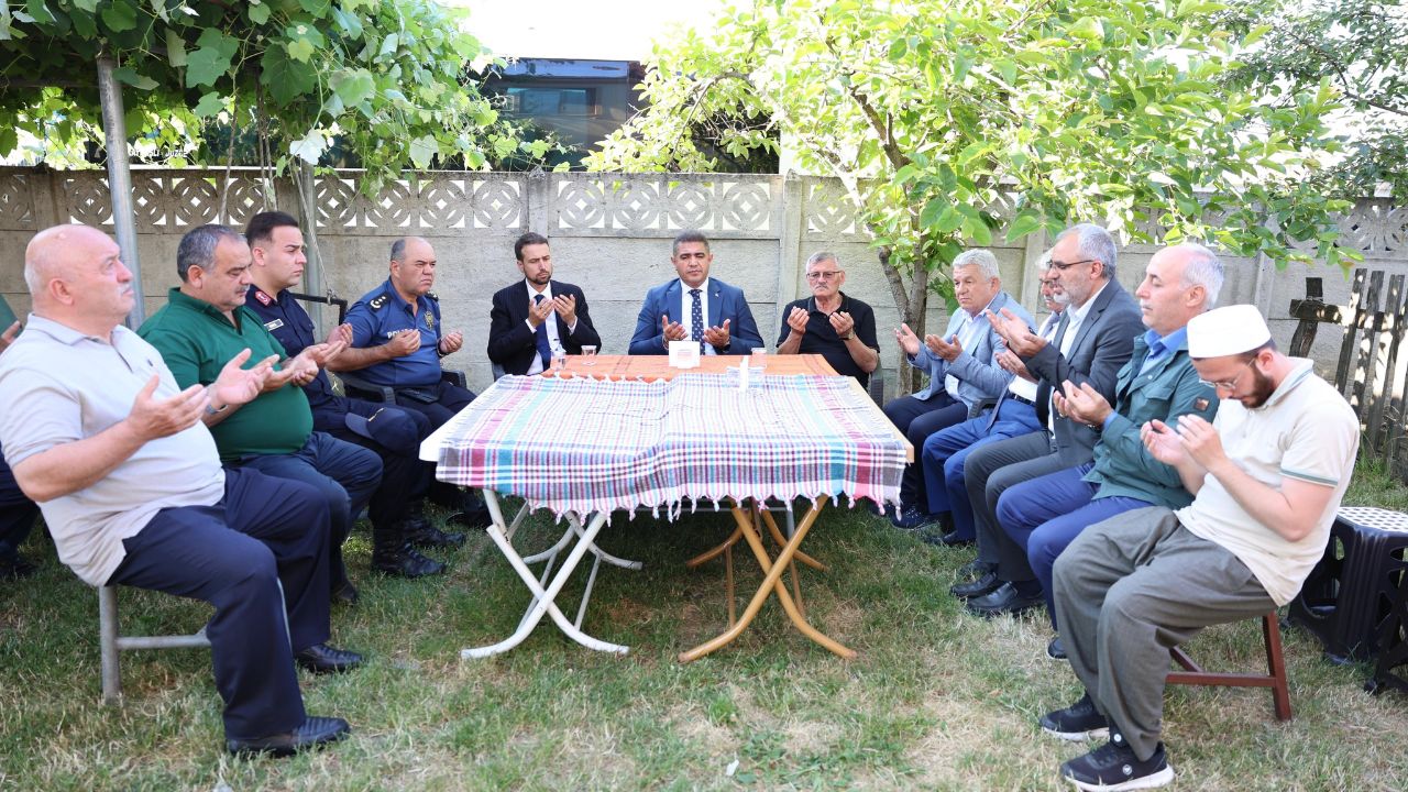 DÜZCE VE TRABZON VALİLERİNDEN KAYNAŞLI'DA TAZİYE ZİYARETİ