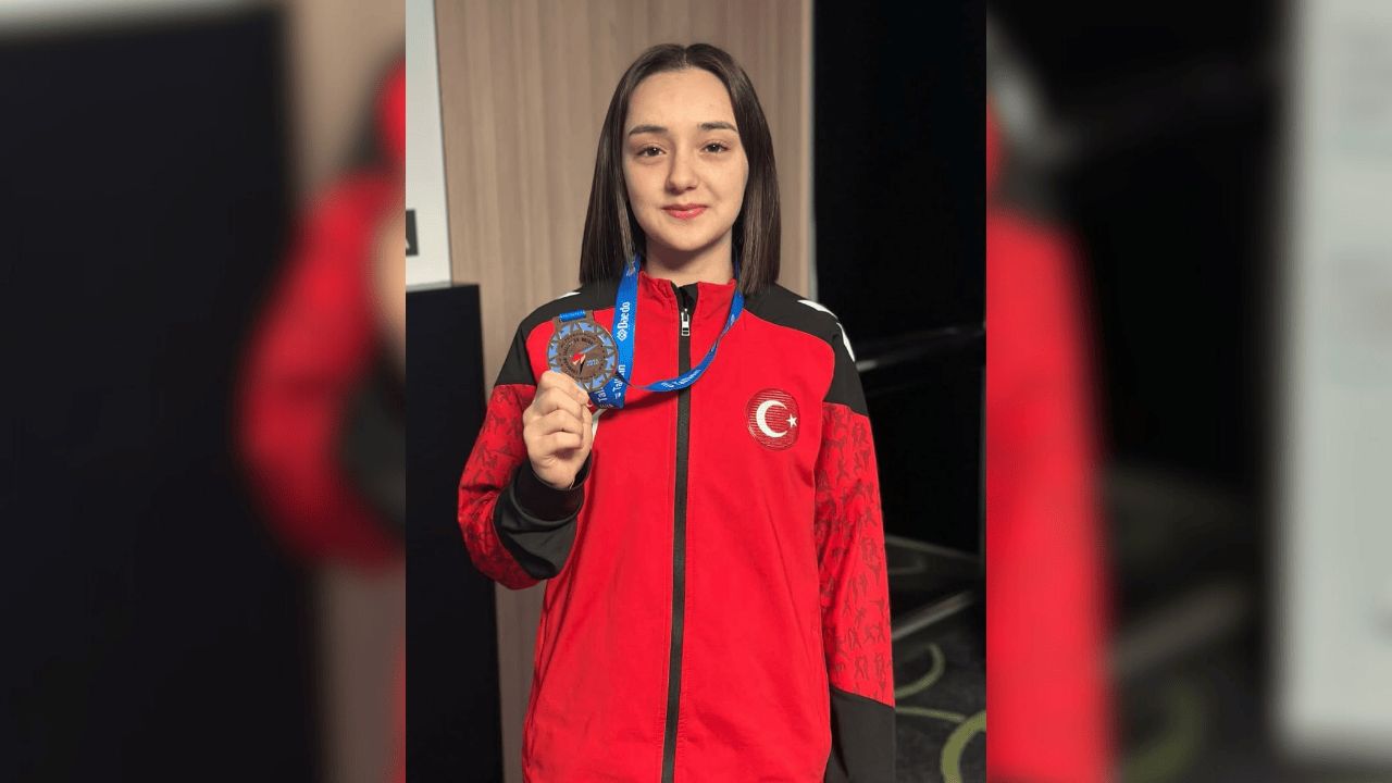 DÜZCELİ SPORCU DAMLA NUR YILMAZ EYOF'TA TÜRKİYE'Yİ TEMSİL EDECEK