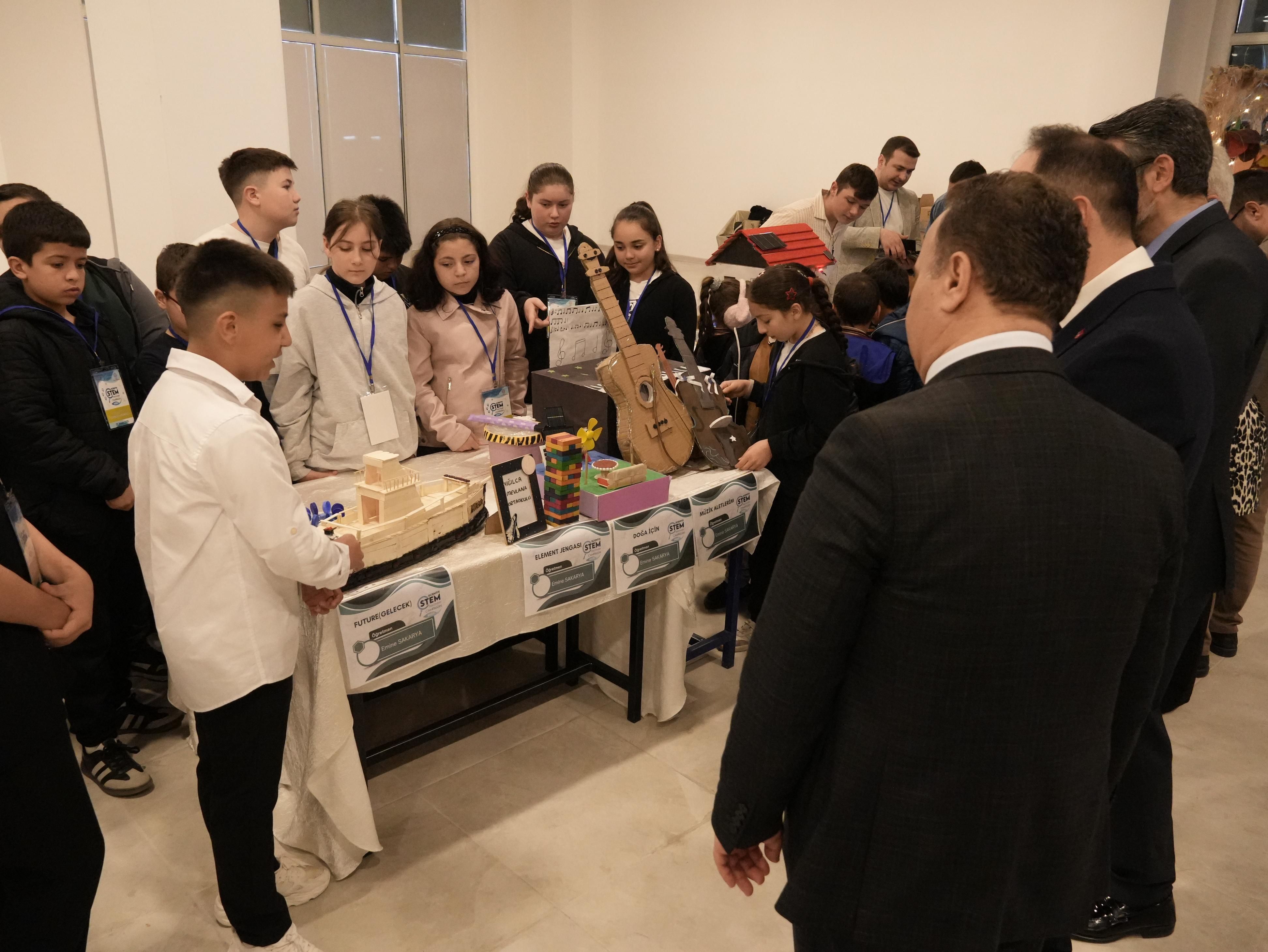 GELECEĞİN BİLİM İNSANLARI STEM FEST'TE BULUŞTU