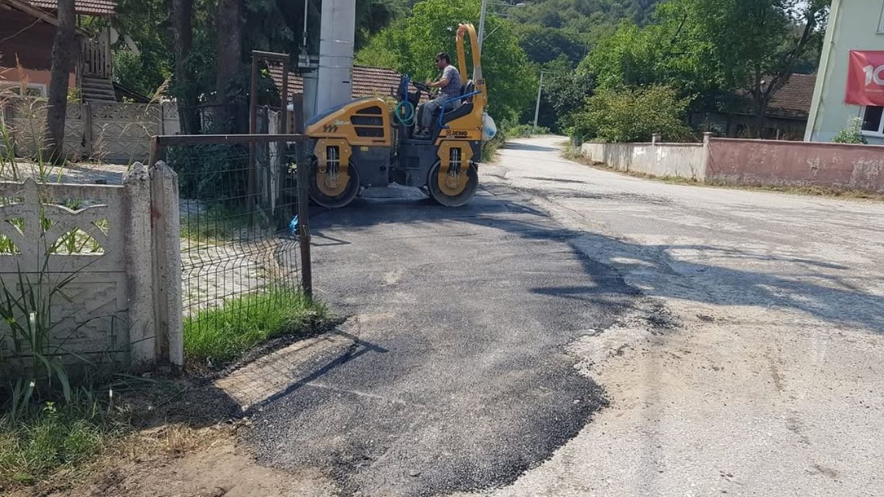 Güldere Köyü'nde Yollarda Bakım ve Onarım Çalışmaları Tamamlandı