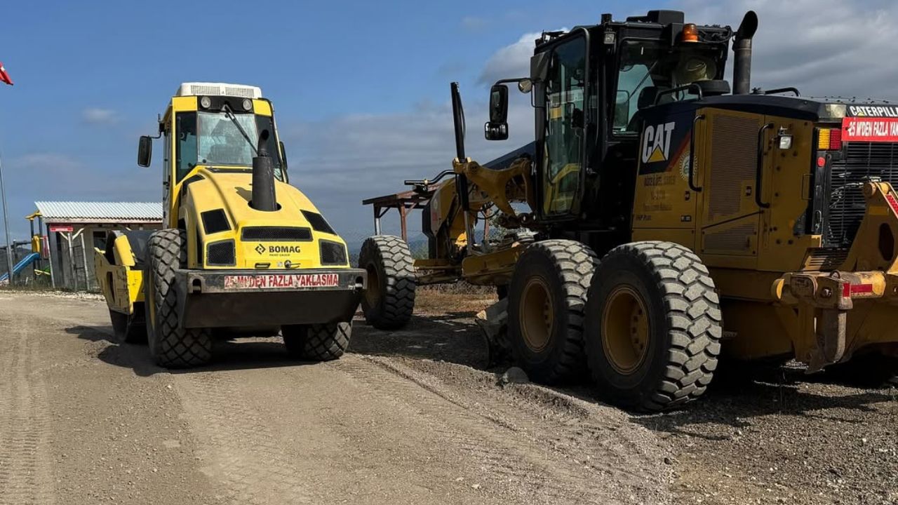 Hatipliketenciler Köyü'nde Yol Çalışmaları Tamamlandı