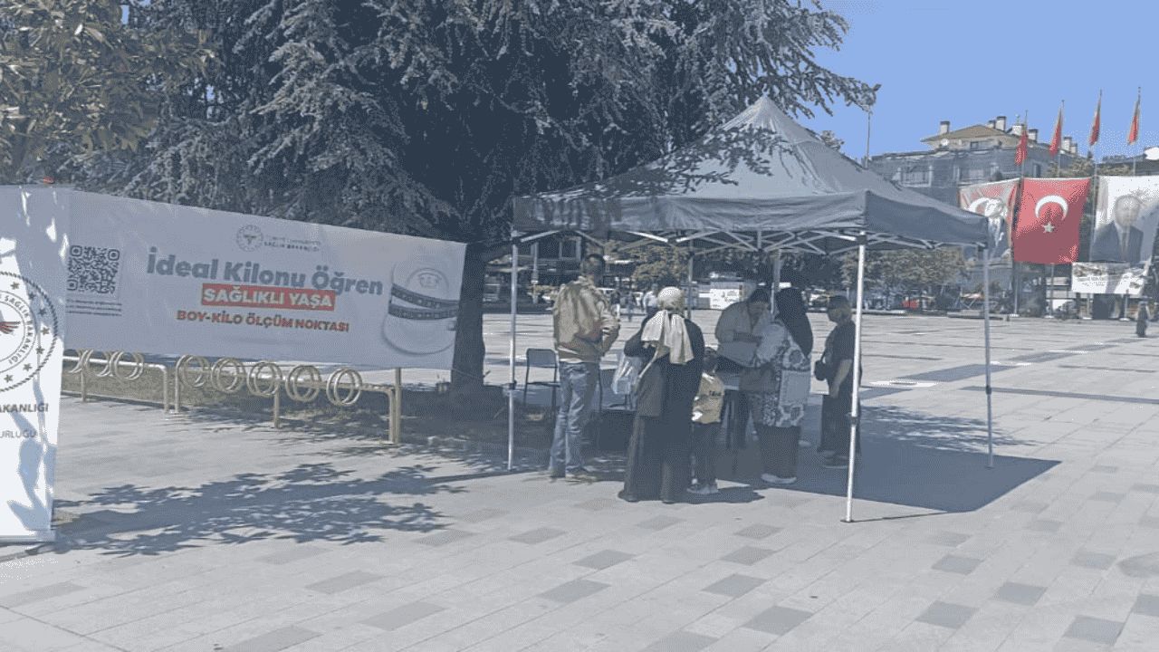''İDEAL KİLONU ÖĞREN, SAĞLIKLI YAŞA'' ETKİNLİĞİNE DÜZCELİLERDEN YOĞUN İLGİ