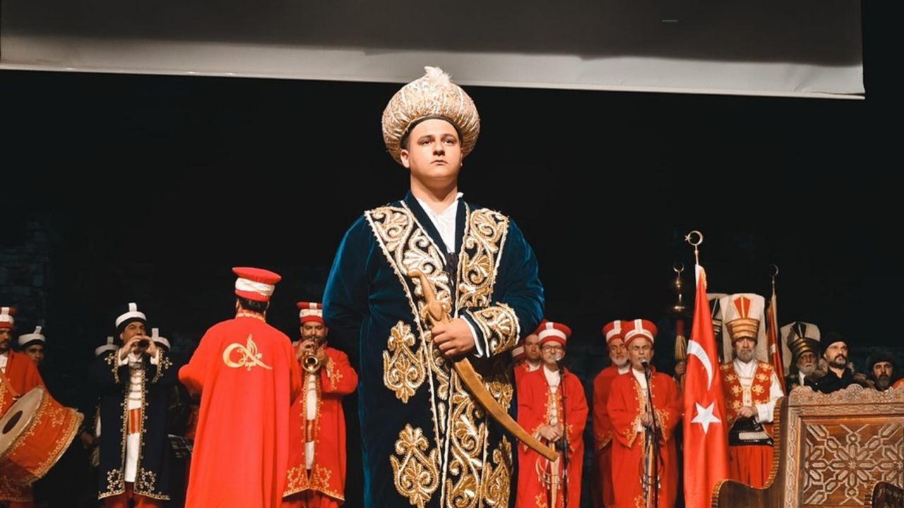 İSTANBUL'UN FETHİ DÜZCE'DE COŞKUYLA YÂD EDİLDİ