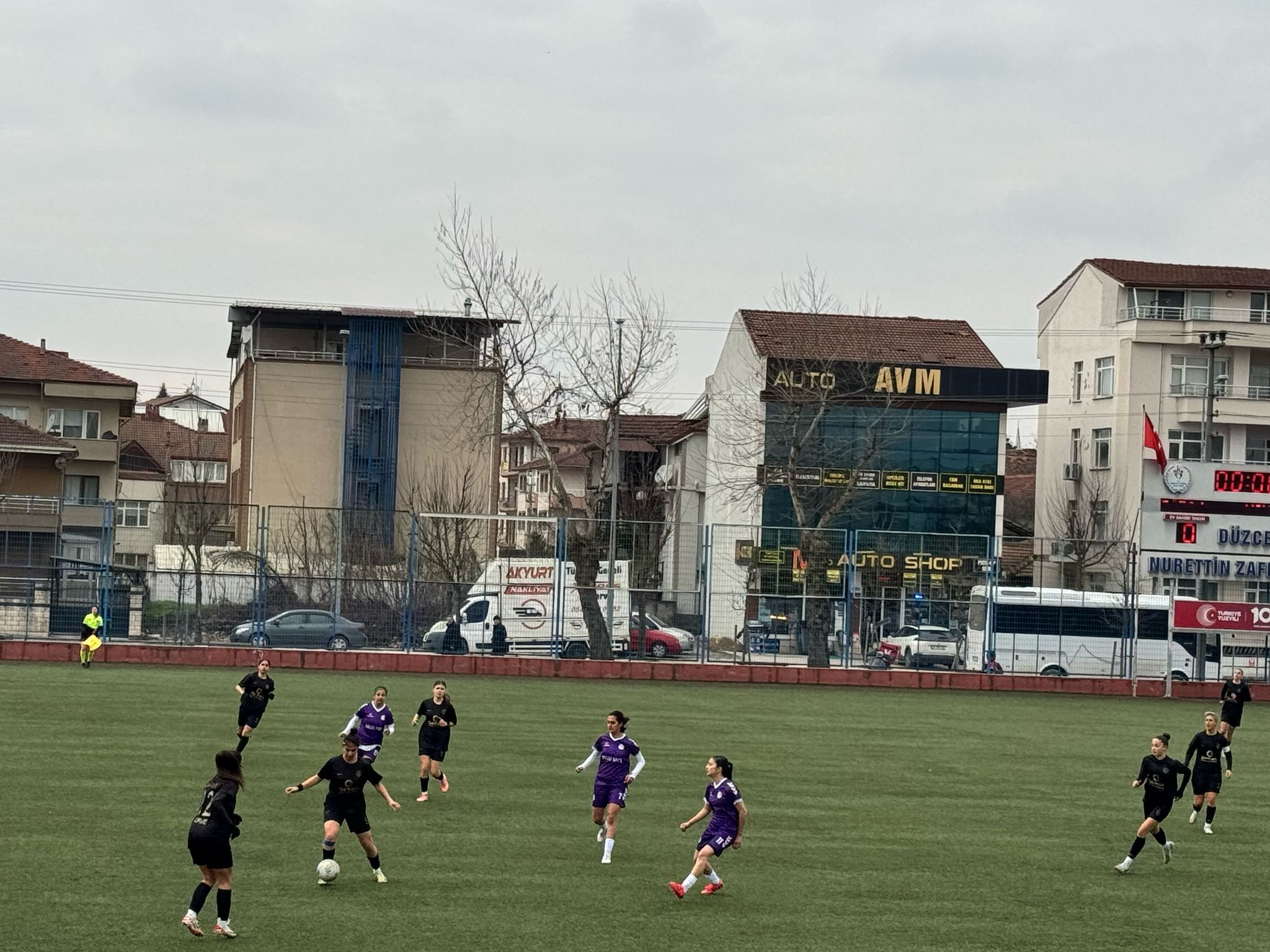 MAÇI KAYBETSEDE MÜCADELE RUHU SEYİRCİLERDEN TAM NOT ALDI