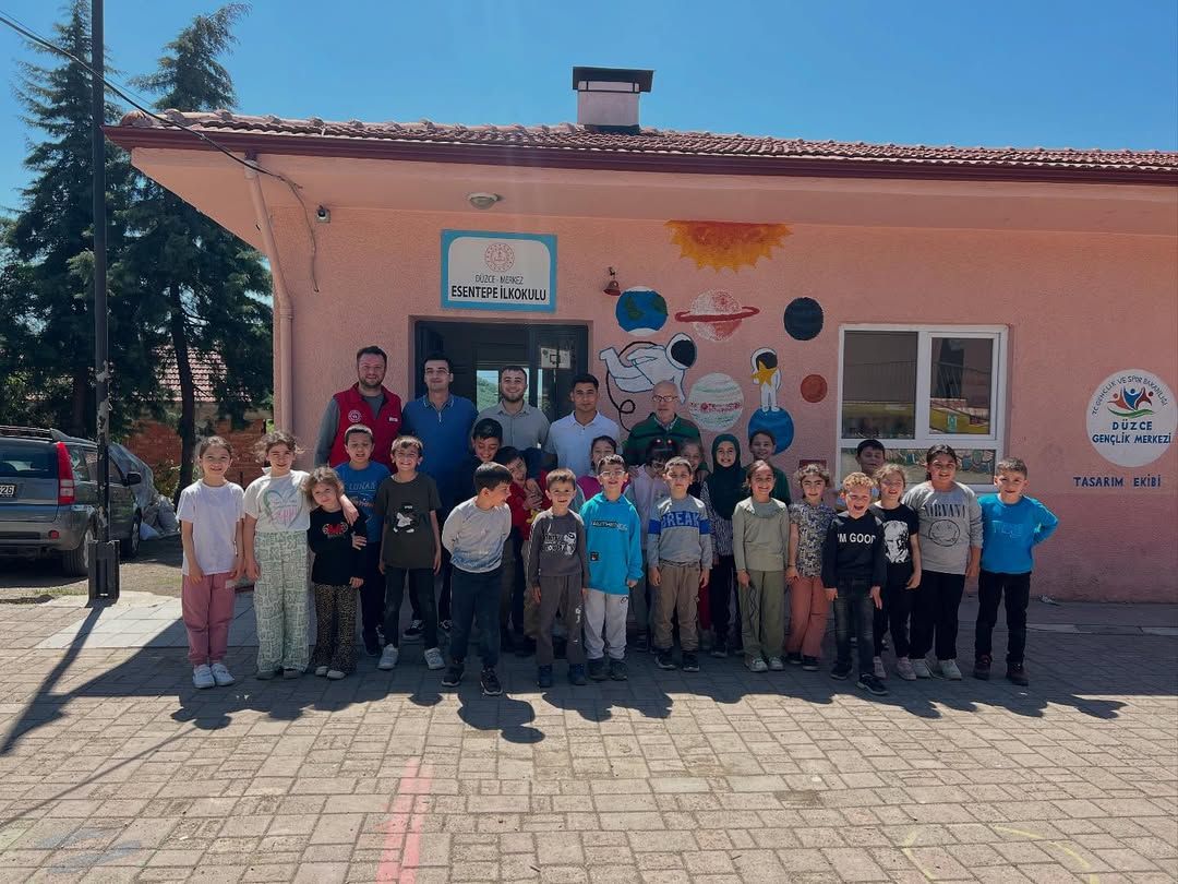 MASALSI RESİMLER PROJESİYLE MİNİKLERİN DÜNYASI RENKLENDİ