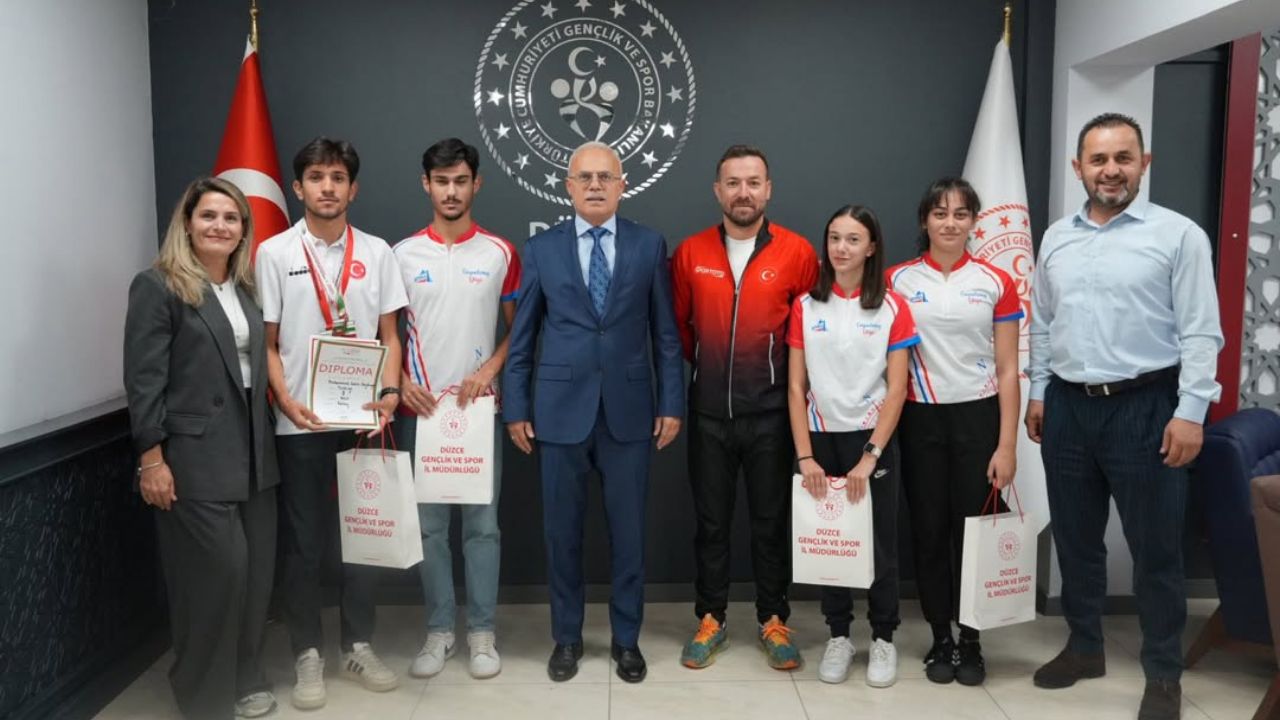 Oryantiring Sporcularından İl Müdürüne Ziyaret
