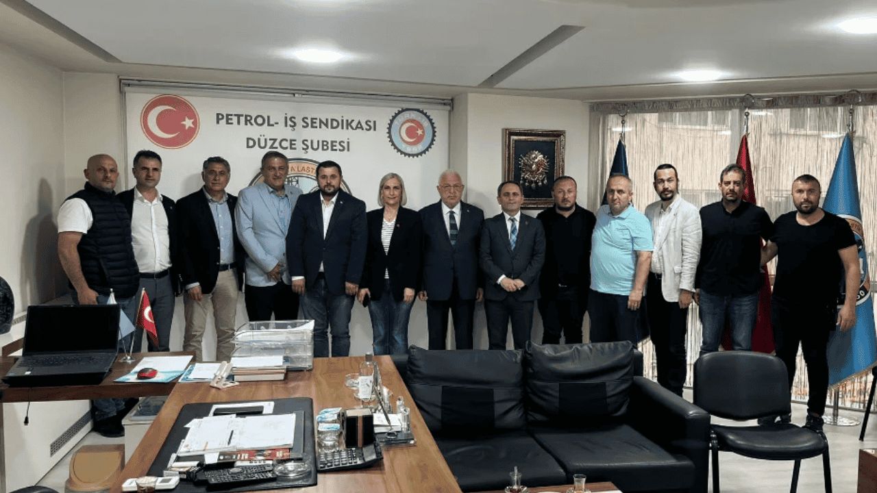 PETROL-İŞ DÜZCE ŞUBESİ'NE MİTİNG ÖNCESİ CHP'DEN ZİYARET 