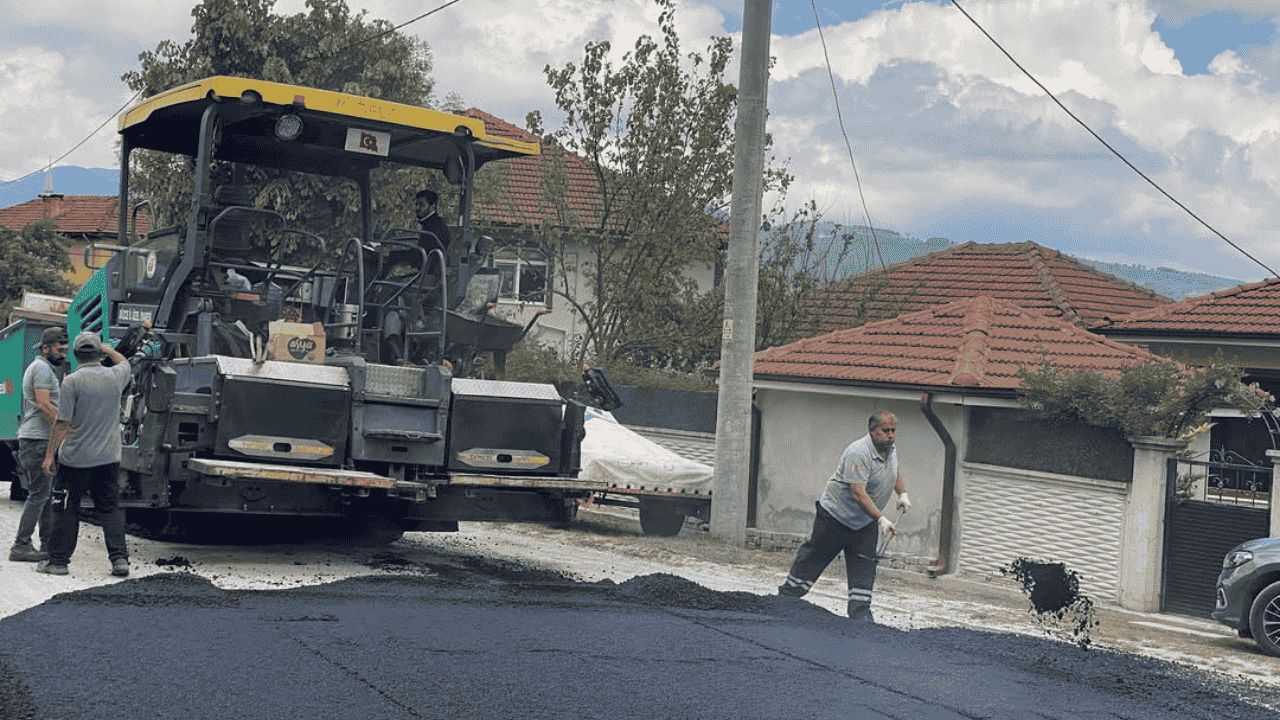 SELAMLAR KÖYÜ ASFALTLANIYOR ÇALIŞMALAR SAHADA İNCELENDİ