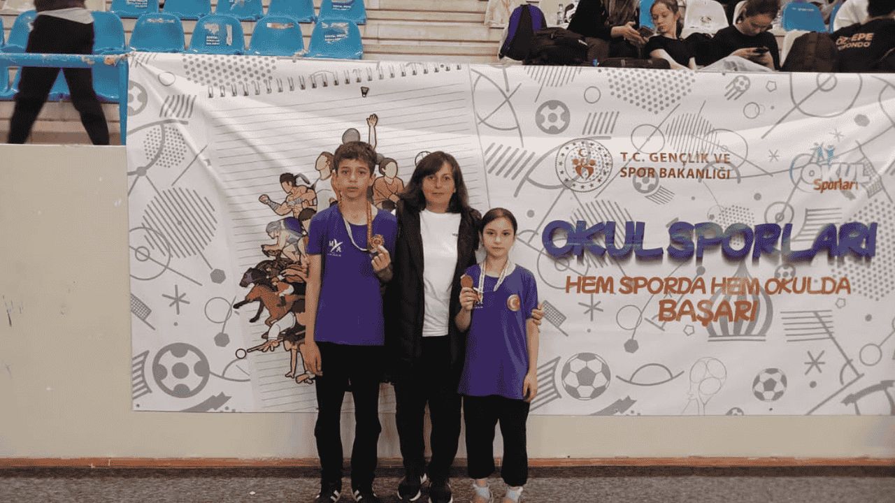 TAEKWONDO'DA DÜZCE'YE 3 MADALYA GURURU