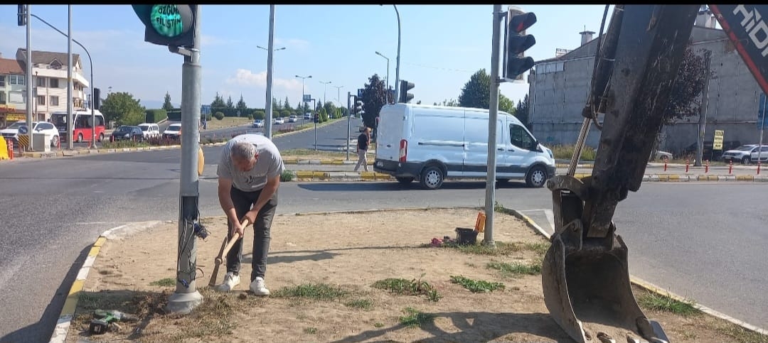 YENİDEN DUZENLENEN KERVAN KAVŞAĞI AÇILIYOR...