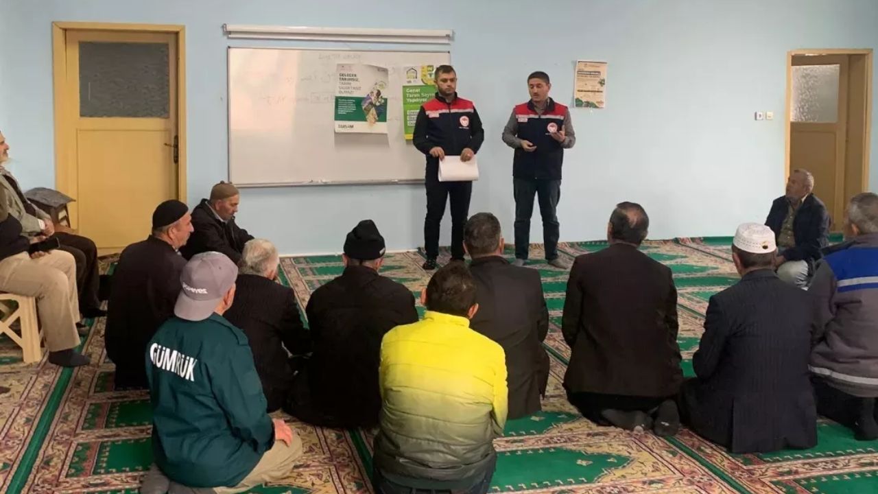 Yığılca'da Üreticilere Kahverengi Kokarca ile Mücadele Eğitimi
