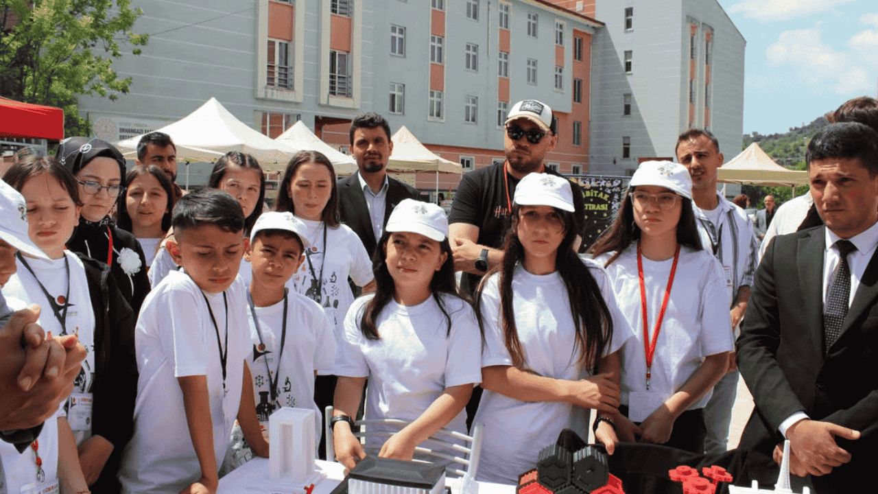 YIĞILCA ORHANGAZİ YBO'DA TÜBİTAK 4006-A BİLİM FUARI AÇILDI