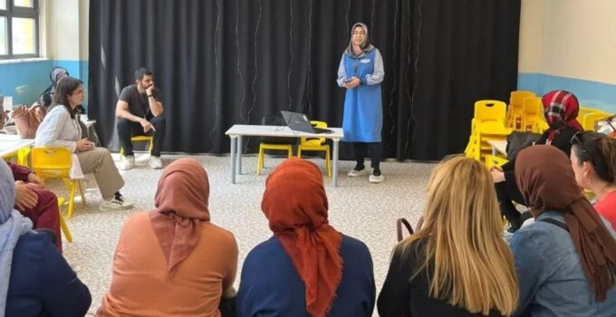 Akçakoca’da Velilere Sağlıklı Yaşam Eğitimi Verildi