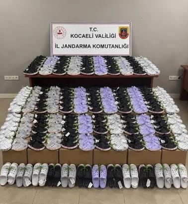 4 Katlı Binanın Çatısında Çıkan Yangın Kontrol Altına Alındı
