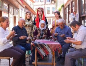 Mudurnu’nun Asırlık Lezzeti: Basma Helva